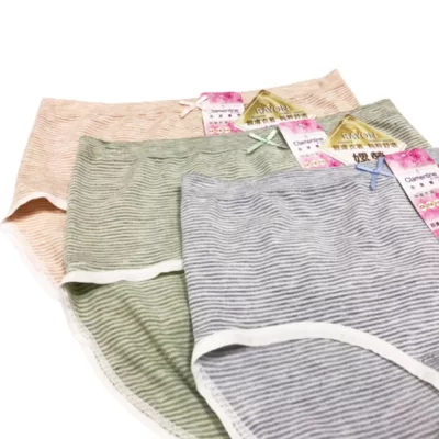 克萊曼婷 超柔彈性舒適條紋無縫內褲 【佳瑪】